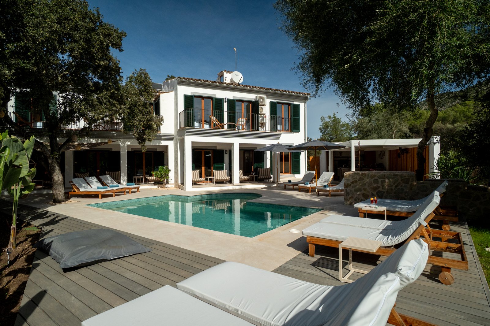 Villa de lujo para 8 personas con piscina y jardin