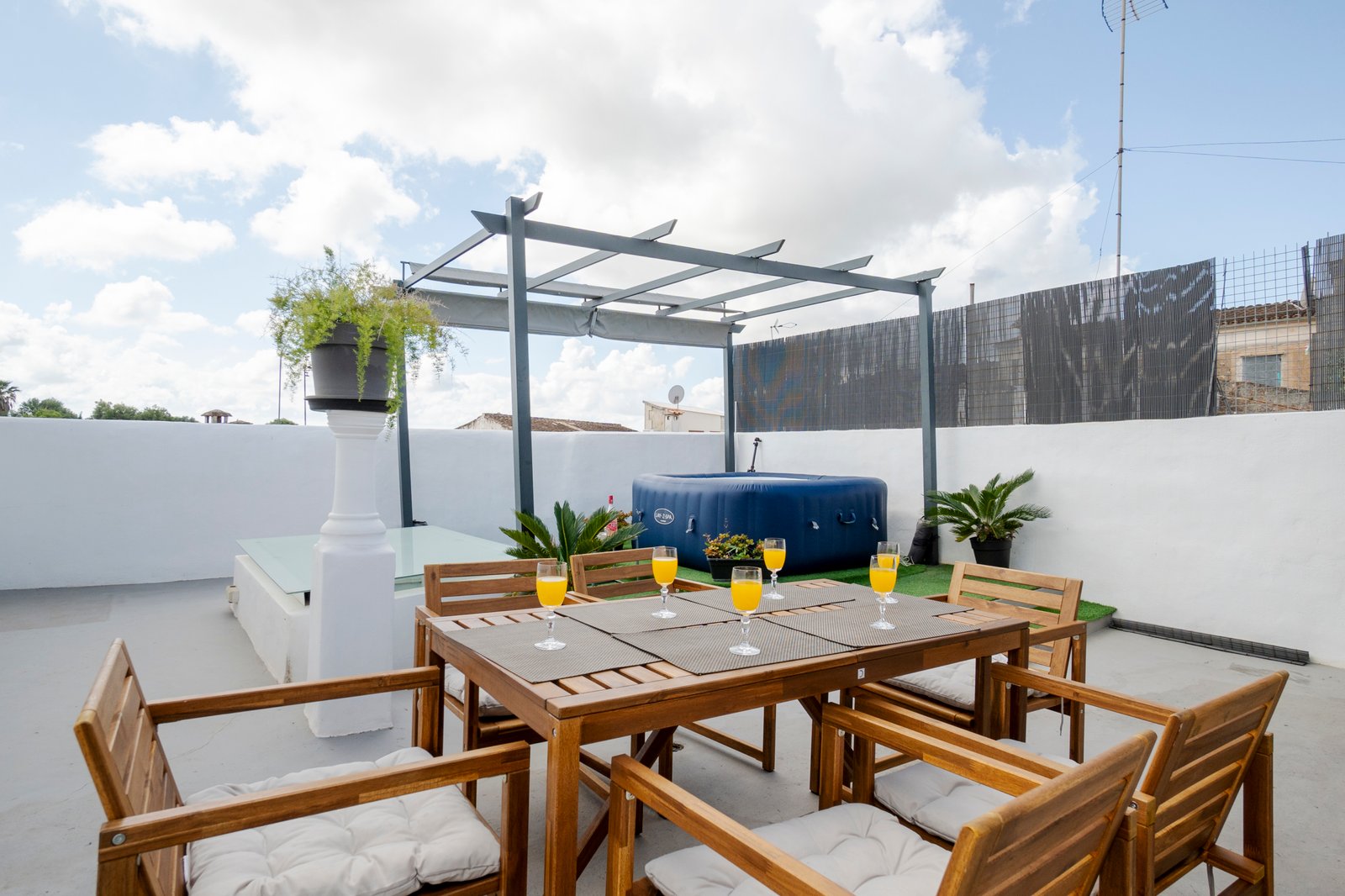 Casa de pueblo con licencia ETV y 5 dormitorios en Maria de la Salut