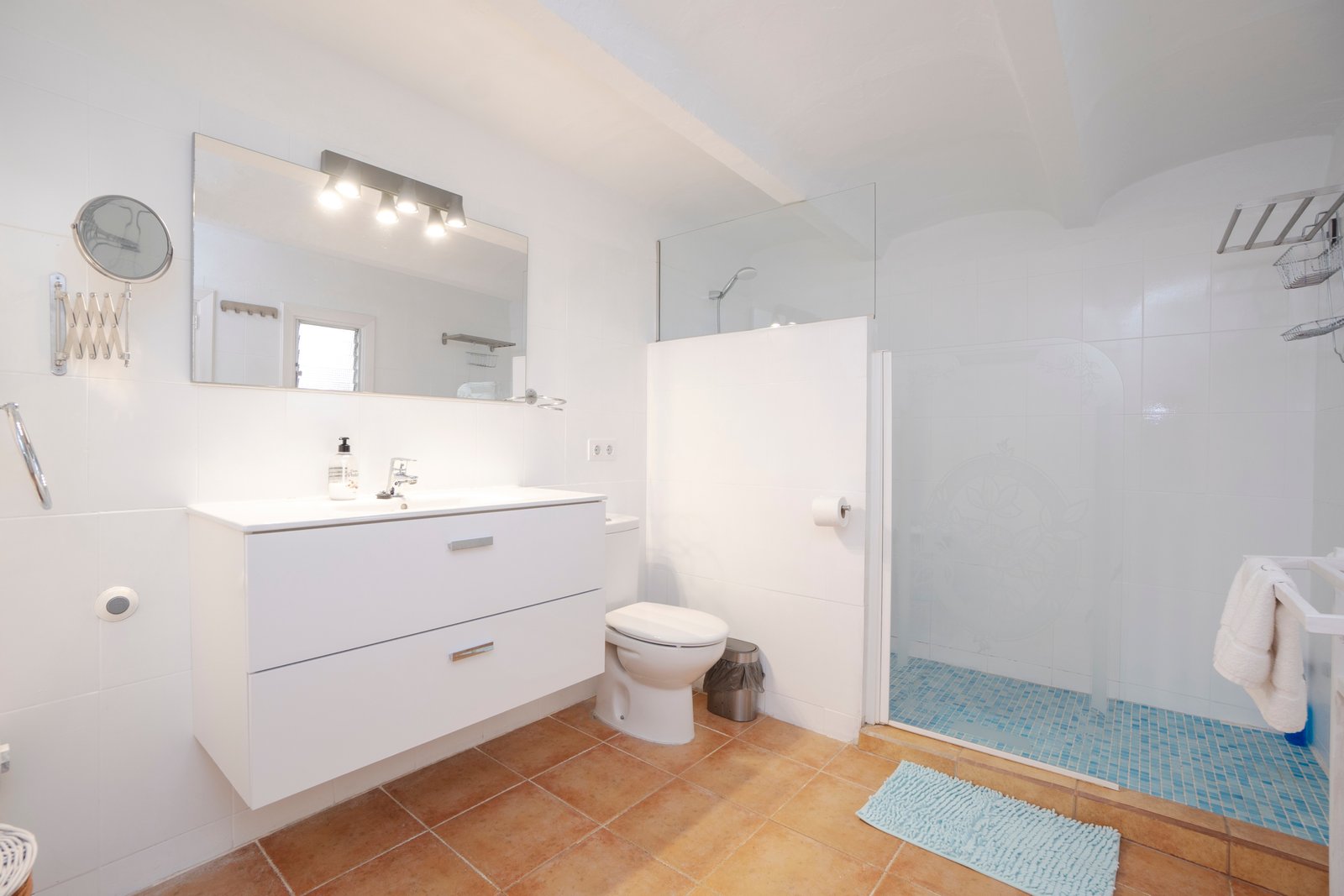 Casa de pueblo con licencia ETV y 5 dormitorios en Maria de la Salut