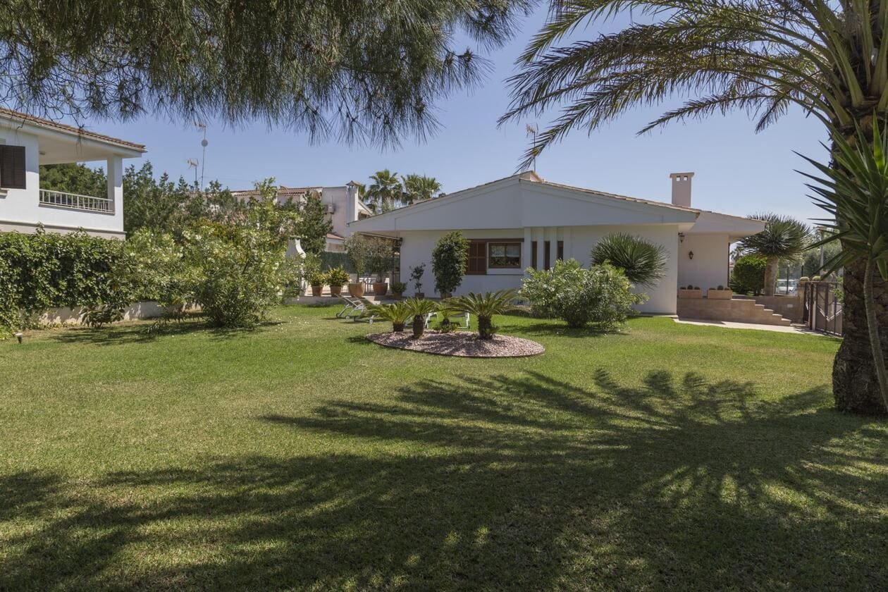 VILLA MARGARITA - villa con jardín cerca del mar en Playa de Muro