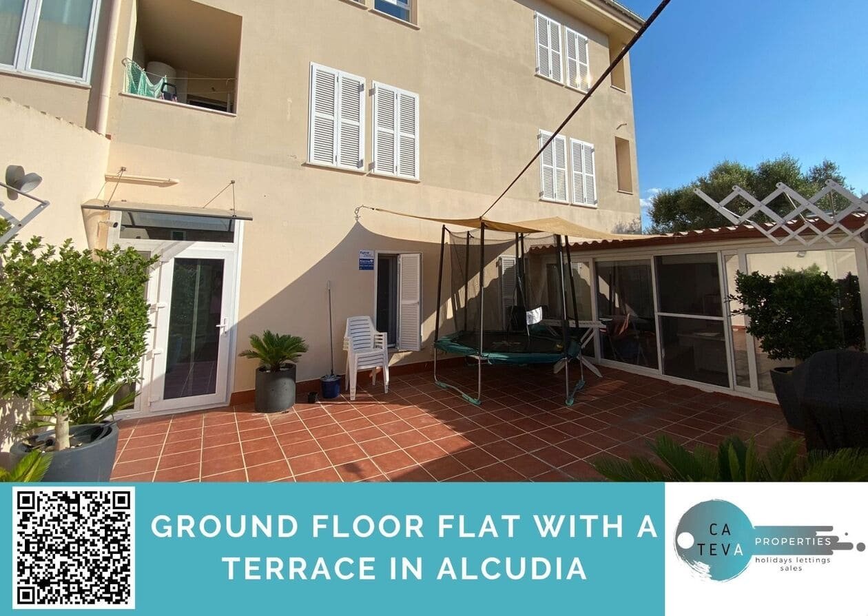 Planta baja con terraza en el casco urbano en Alcudia, Mallorca