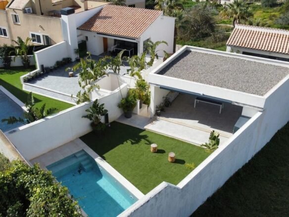 Vivienda amueblada con piscina a estrenar en Santa Margalida